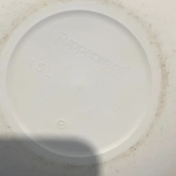 Tupperware Orange Bowl with Lid - Picture 2 of 7